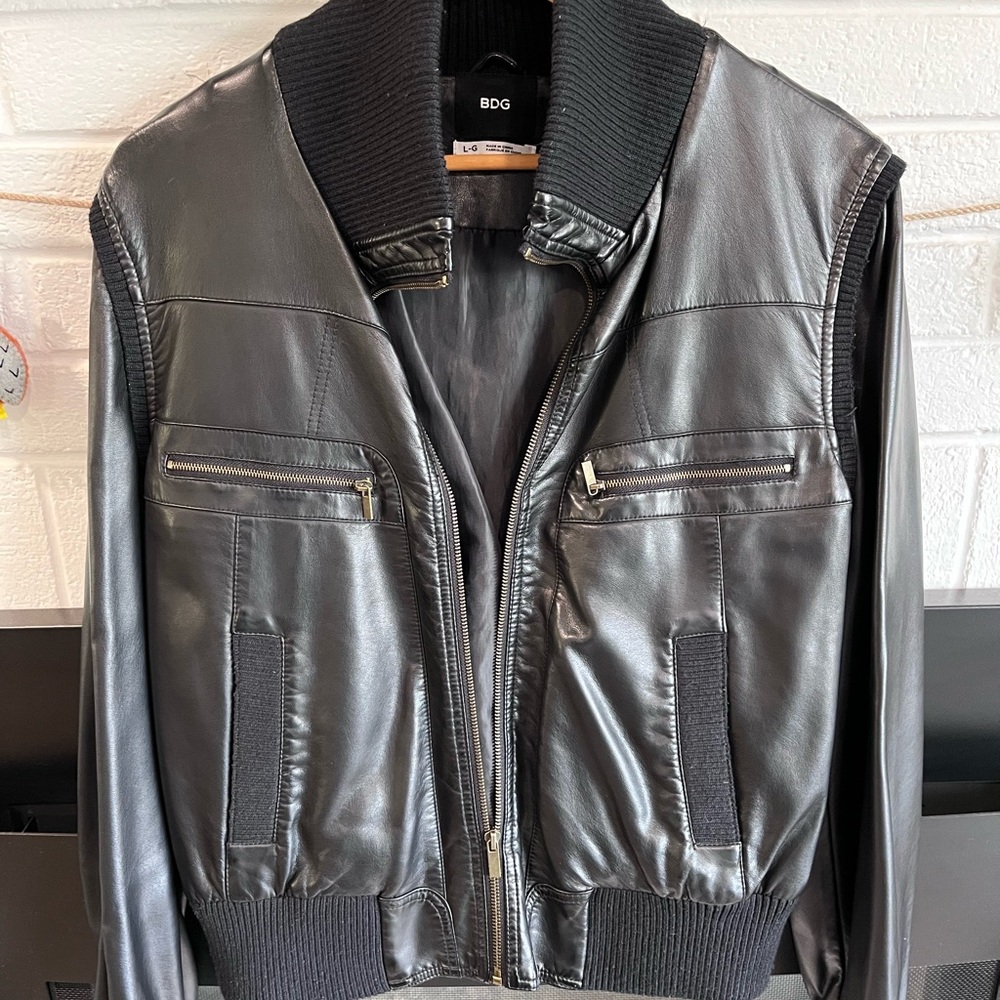 Bomber jacket